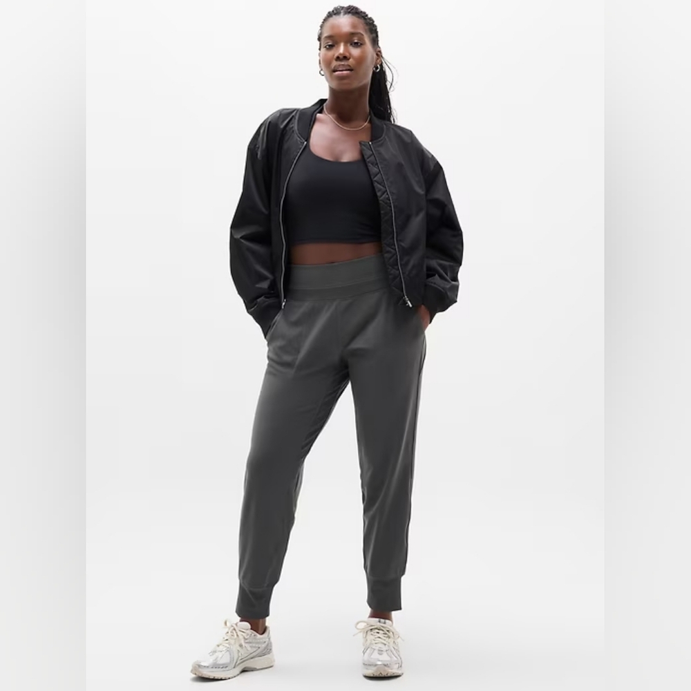 ATHLETA 2021 Venice High Rise Gray Joggers Size 1X